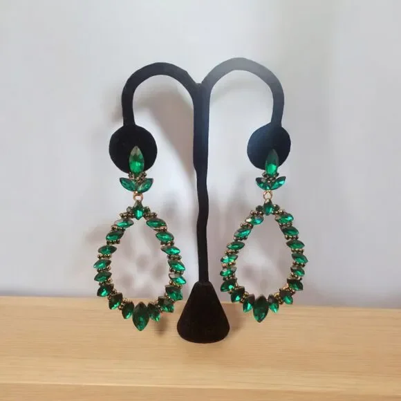 Natasha Couture Earrings Drop Gold Tone Emerald Green Crystals - Picture 2 of 4